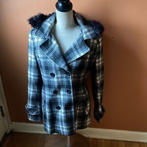 Attention Plaid Double-Breasted Women's Coat with Faux Fur Collar